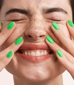 Pink Gellac - Groovy Green - Gellak - Vegan - Groen - Glanzend - 15ml 6 Pink Gellac - Groovy Green - Gellak - Vegan - Groen - Glanzend - 15ml -Nagelverzorging Winkel 1050x1200 46