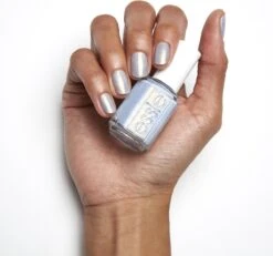 Essie Nagellak - 741 Love At Frost Sight -Nagelverzorging Winkel 1200x1122 1