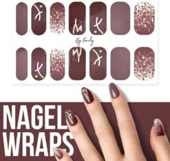By Emily - Nagel Wrap - Star Struck | 14 Stickers | Nail Wrap | Nail Art | Trendy | Design | Nagellakvrij | Eenvoudig | Nagel Wrap | Nagel Stickers | Folie | Zelfklevend | Sjablonen