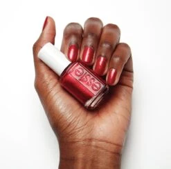 Essie Winter Collection Nagellak – 667 Knotty Or Nice - Rode Glitter Nagellak -Nagelverzorging Winkel 1200x1190 2