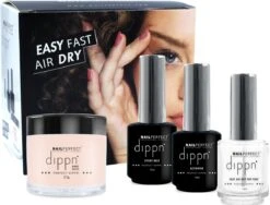Dip Poeder Starter Kit - NailPerfect - Dippn Kit (Dippn' Sticky Base 15ml, Dippn' Activator 15ml, Dippn' Fast Dry Top Coat 15ml, Dippn' 004 Cover = Zacht Roze 25 Gram) 11 Dip Poeder Starter Kit - NailPerfect - Dippn Kit (Dippn' Sticky Base 15ml, Dippn' Activator 15ml, Dippn' Fast Dry Top Coat 15ml, Dippn' 004 Cover = Zacht Roze 25 Gram) -Nagelverzorging Winkel 1200x914 1