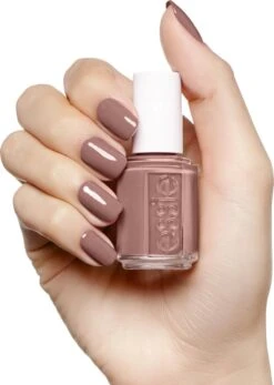 Essie Clothing Optional Nagellak - Taupe - Glanzend -Nagelverzorging Winkel 855x1200