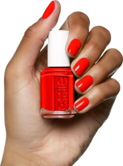 Essie Fifth Avenue 64 - Rood - Nagellak -Nagelverzorging Winkel 890x1200