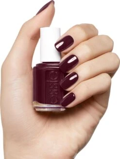 Essie Sole Mate 45 - Paars - Nagellak 15 Essie Sole Mate 45 - Paars - Nagellak -Nagelverzorging Winkel 910x1200