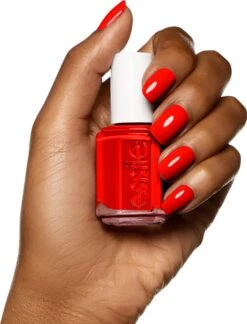 Essie Fifth Avenue 64 - Rood - Nagellak -Nagelverzorging Winkel 914x1200