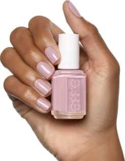 Essie Glanzende Nagellak - 101 Lady Like - Roze - 13.5 Ml -Nagelverzorging Winkel 931x1200 1