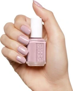 Essie Glanzende Nagellak - 101 Lady Like - Roze - 13.5 Ml -Nagelverzorging Winkel 962x1200